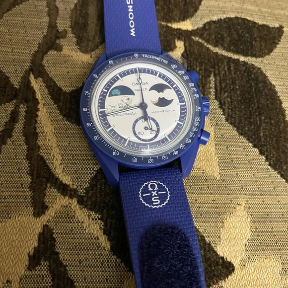 Swatch X Omega MOONSHINE GOLD (Hunter’s Moon) - Picture 6 of 13